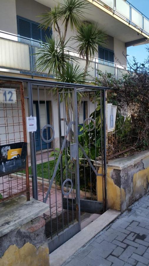Tora House Hotel CTA Exterior foto